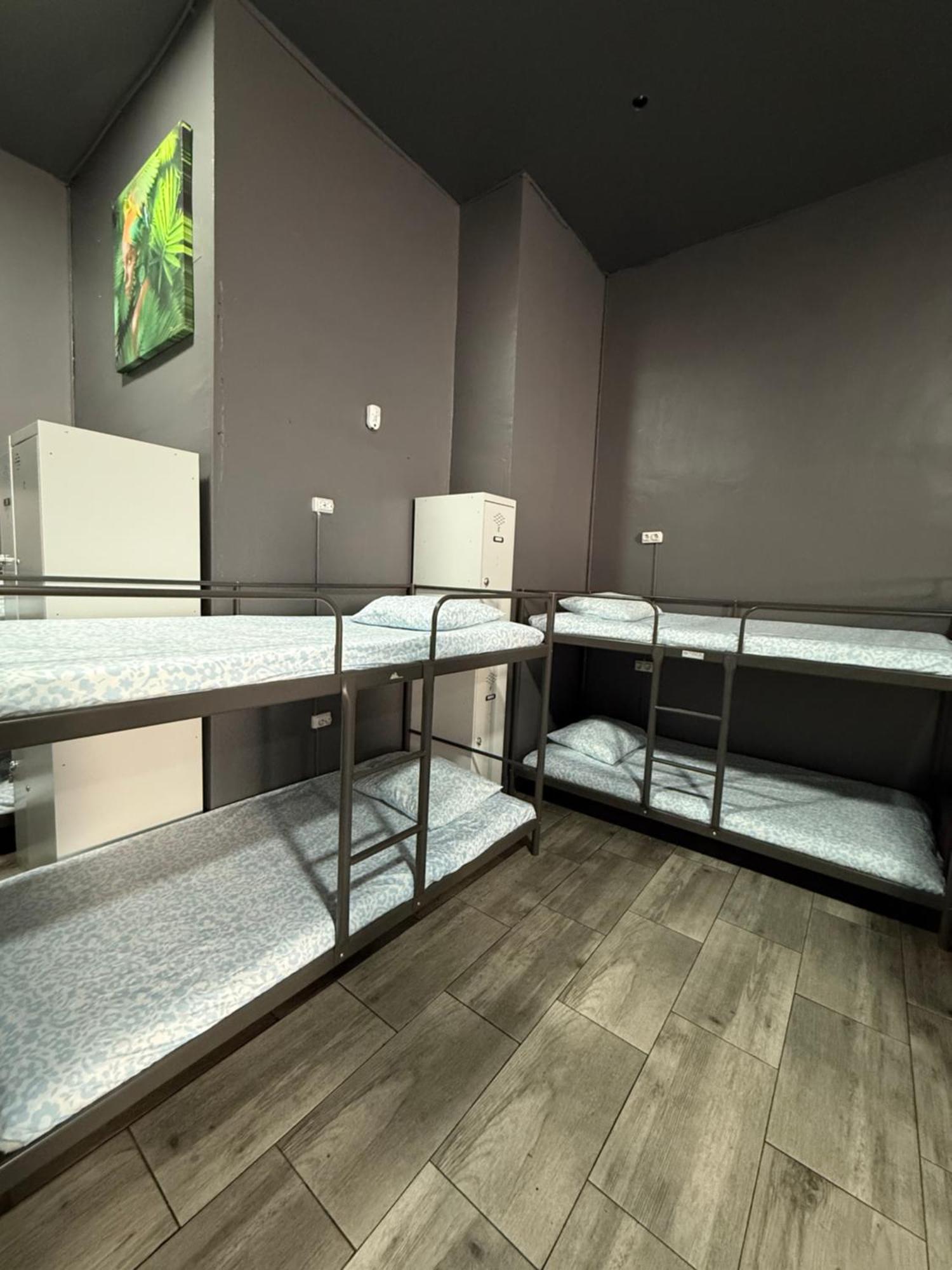 Hostel Rio Madrid Exterior photo